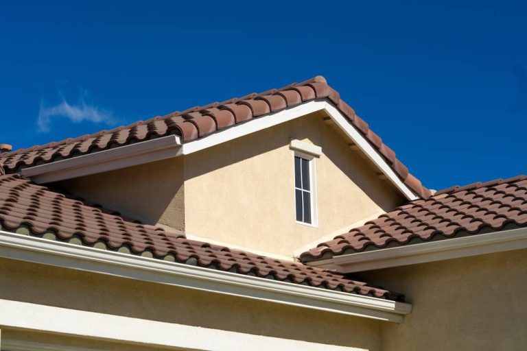 Las mejores opciones de materiales para renovar tu tejado